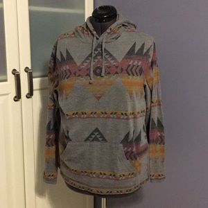 Men’s Urban Pipeline Lightweight Hoodie Shirt